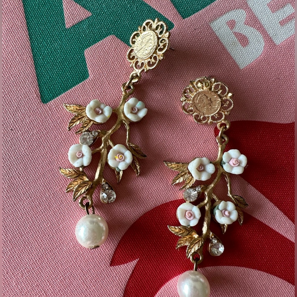 Fashion earrings, three pairs